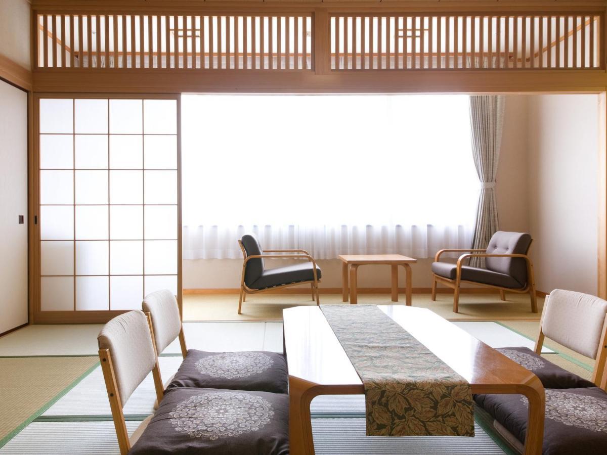 Hotel Chres Kōchi Zewnętrze zdjęcie