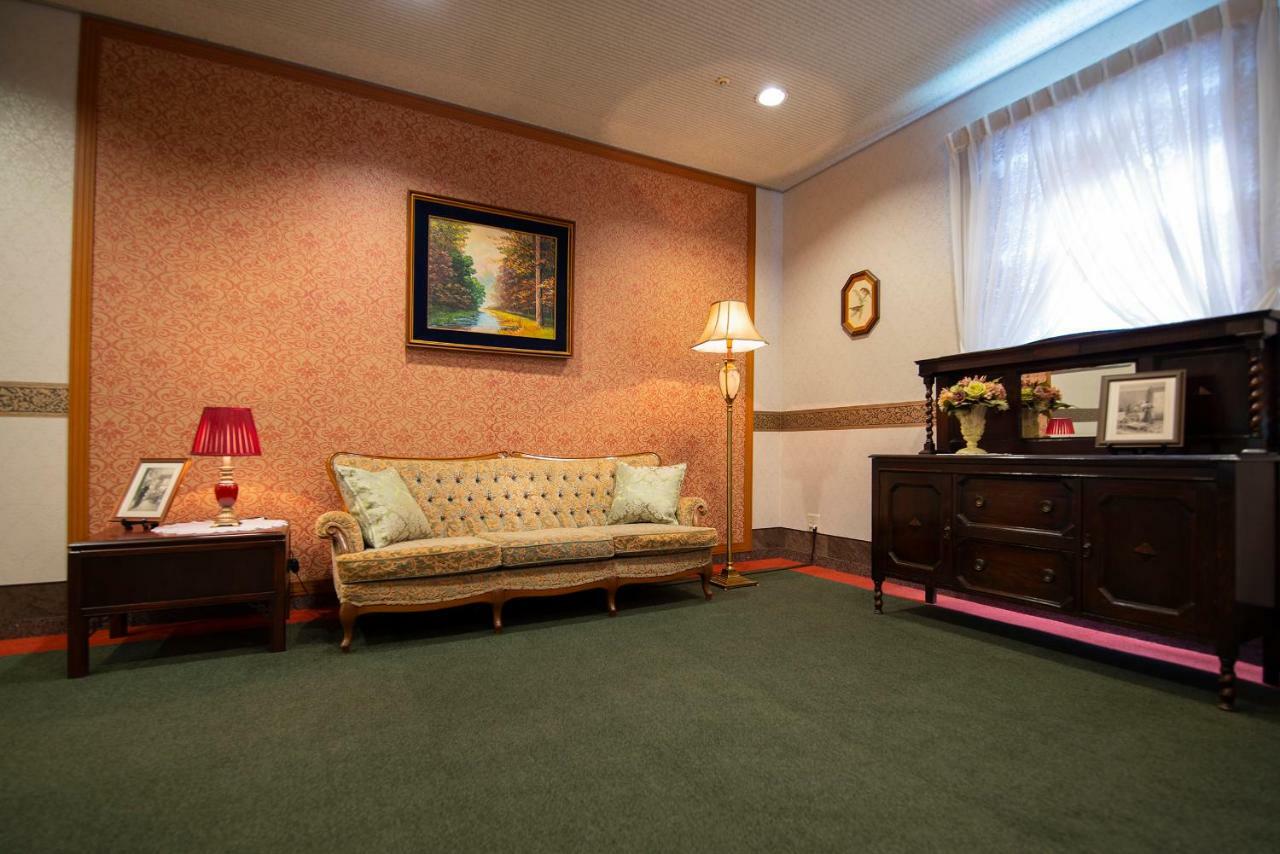 Hotel Chres Kōchi Zewnętrze zdjęcie